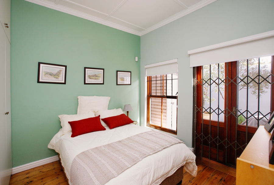 2 Bedroom Property for Sale in Harfield Village Western Cape